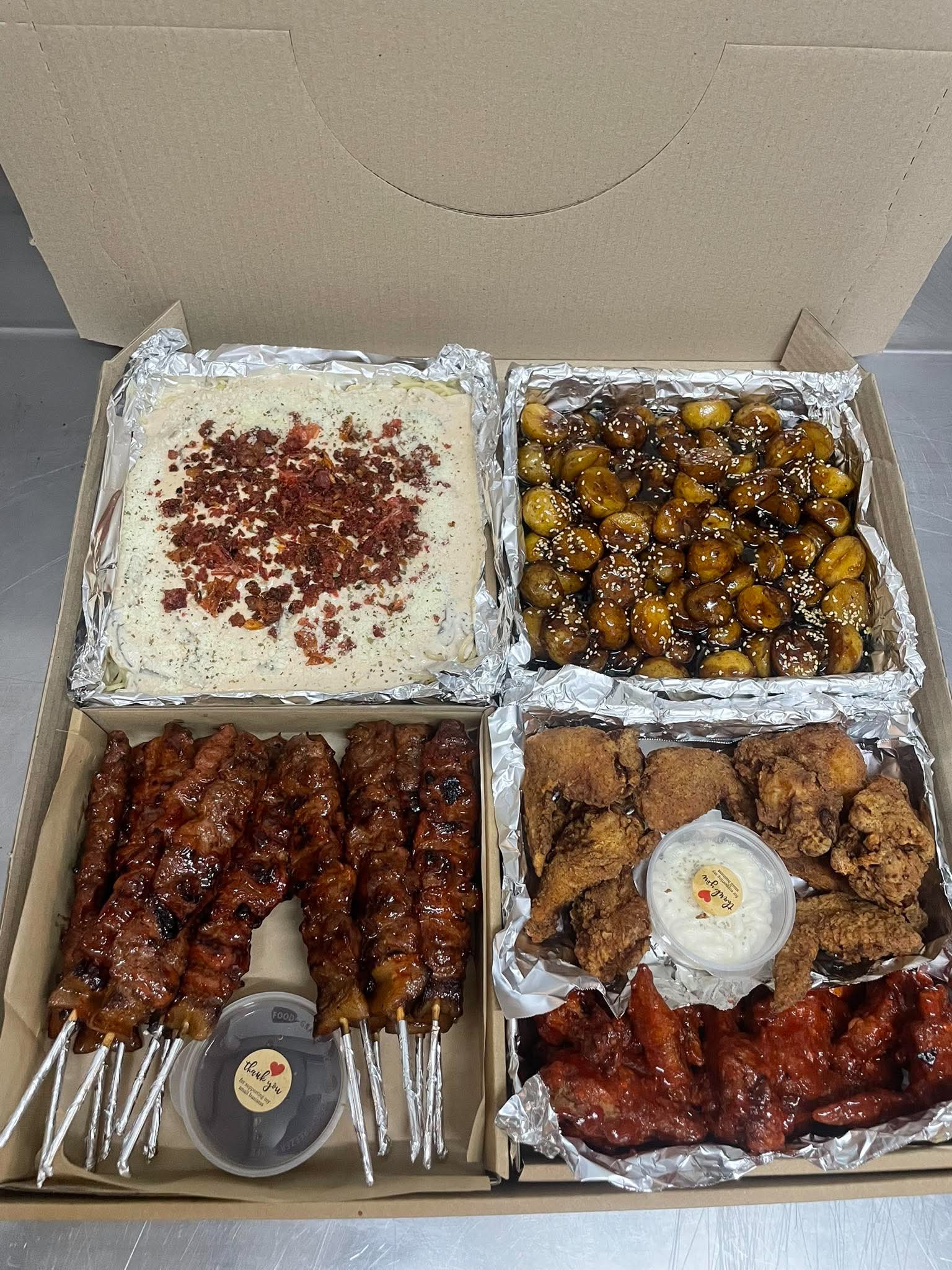 Kusinera Mom Party Box