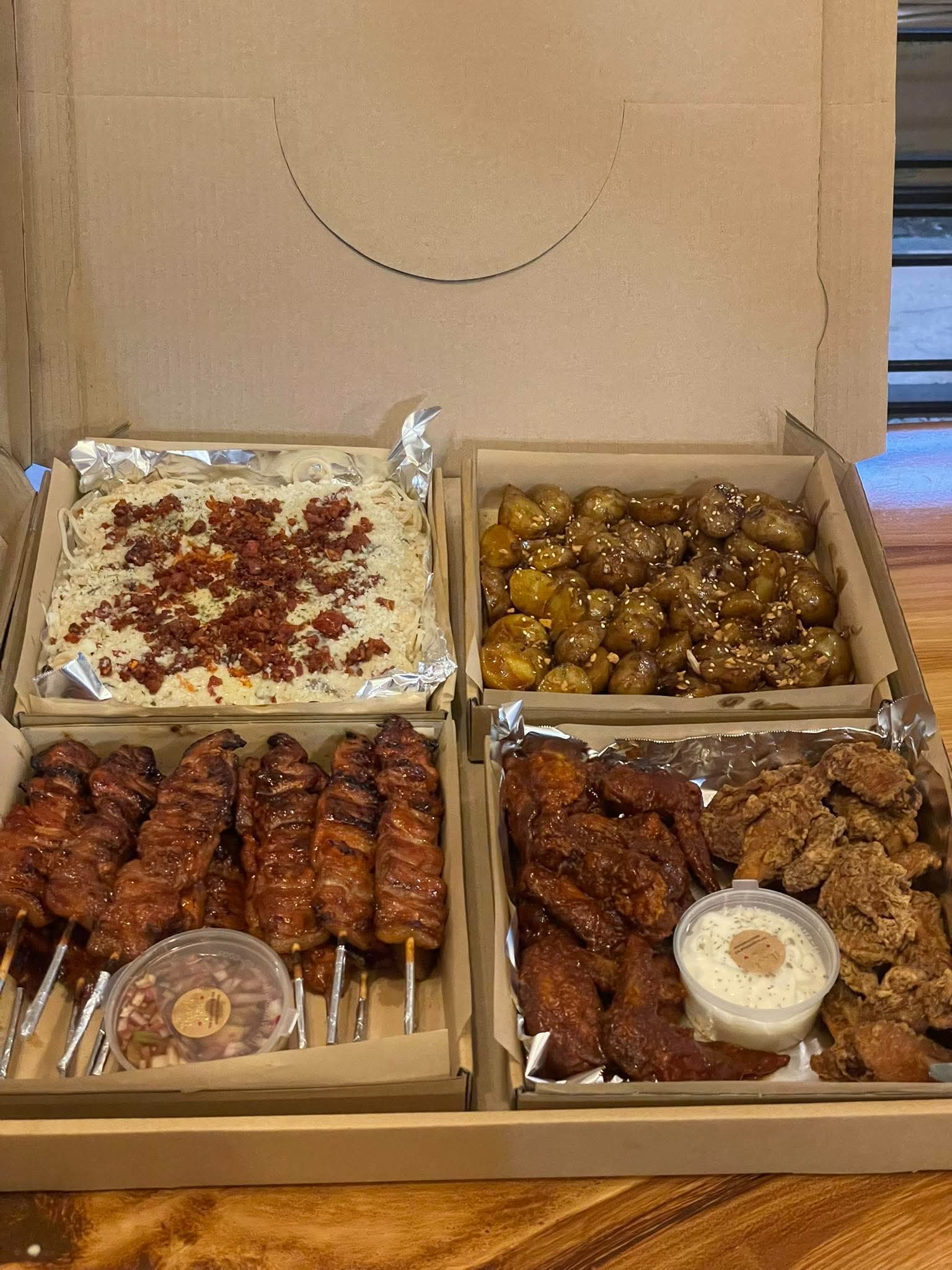 Kusinera Mom Party Box